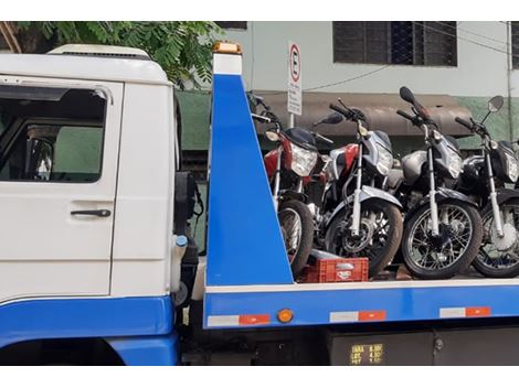 Remoção de Motos na Avenida Raimundo Pereira de Magalhães