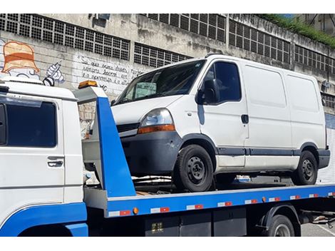 Remoção de Utilitários na Avenida Cônego José Salomon